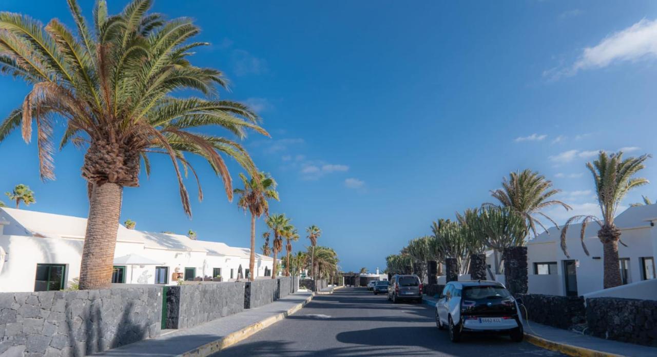luxury casa playa roca bord de mer Costa Teguise Exterior foto